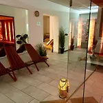 Holiday Resorts Hotel