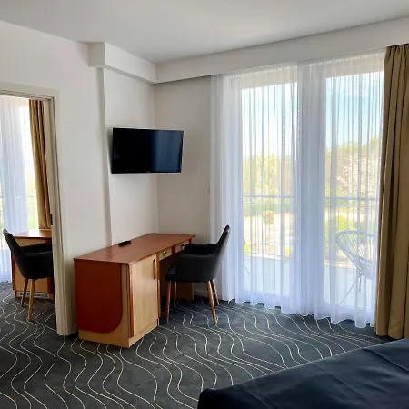 Hotel Holiday Resorts