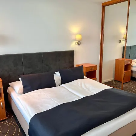 Hotel Holiday Resorts 3*