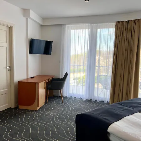 Hotel Holiday Resorts 3*