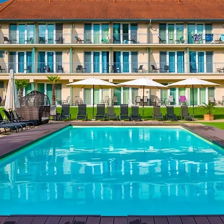 Holiday Resorts 3*