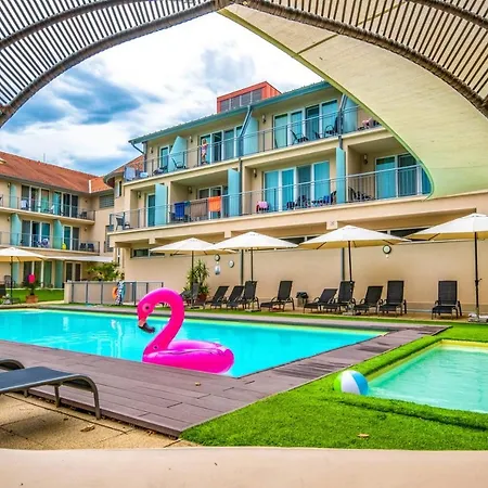 Hotel Holiday Resorts