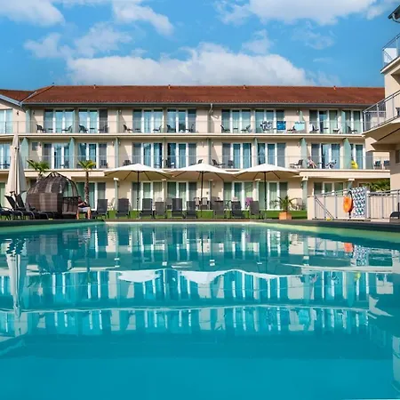 Holiday Resorts 3*