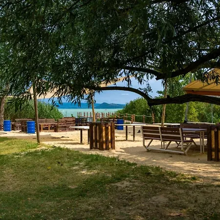 Holiday Resorts Hotel