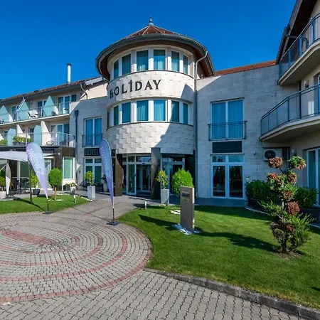 Hotel Holiday Resorts 3*