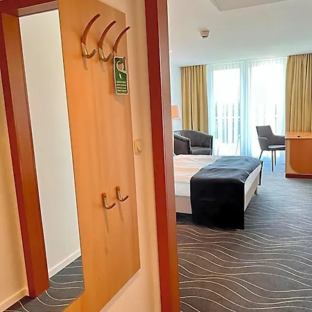 Holiday Resorts Hotel