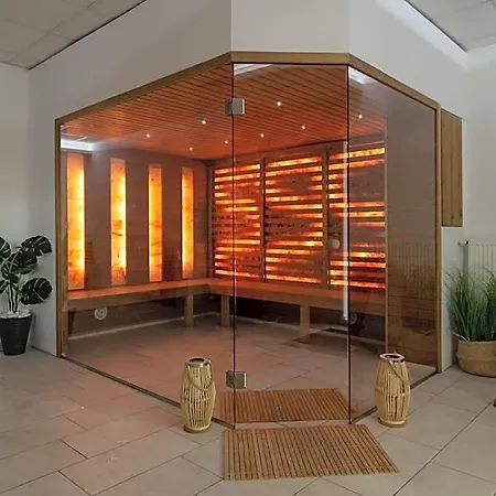 Hotel Holiday Resorts 3*