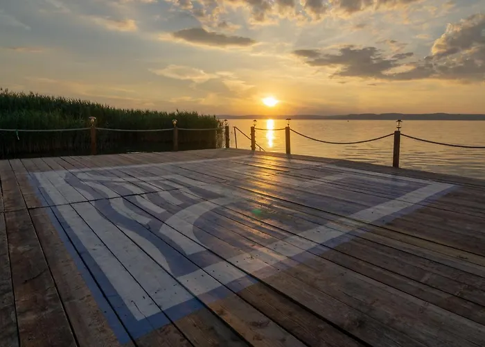 Holiday Resorts Balatonszarszo