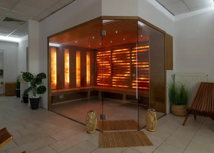 Holiday Resorts Hotell 3*