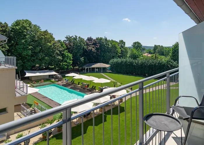 Holiday Resorts Hotell Balatonszarszo