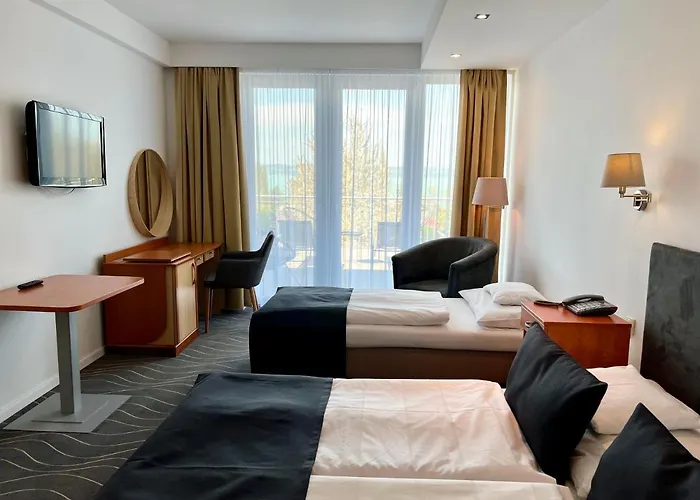 Hotell Holiday Resorts Balatonszarszo