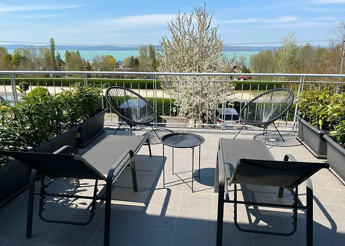 Holiday Resorts Hotell 3*