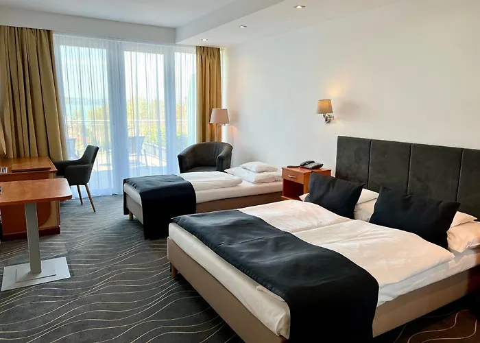 Holiday Resorts באלאטונסארסו