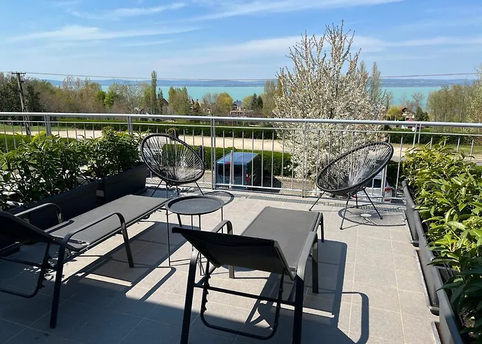 ホテル Holiday Resorts