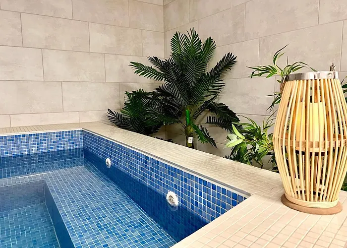 מלון Holiday Resorts