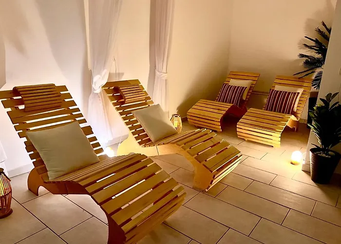 Holiday Resorts Hotell Balatonszarszo