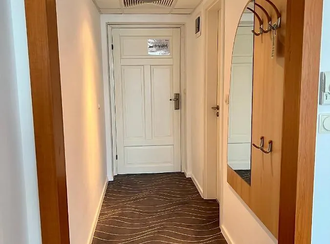 Holiday Resorts מלון באלאטונסארסו