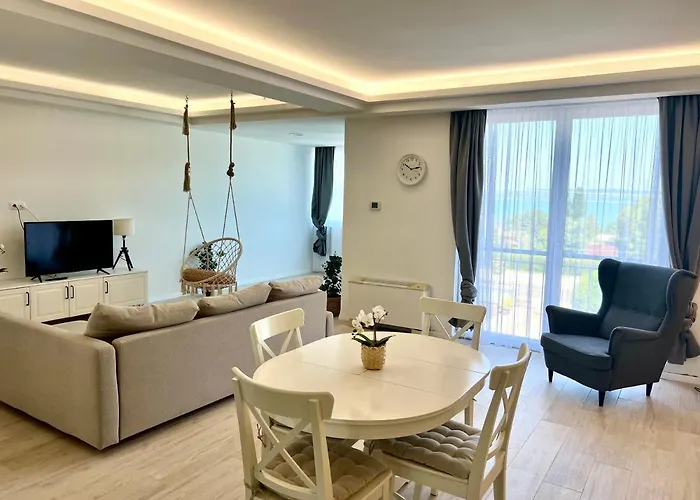 Holiday Resorts מלון באלאטונסארסו