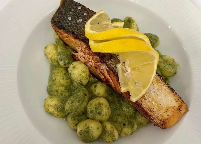 Hotell Holiday Resorts Balatonszarszo